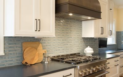 Modern Kitchen with Oven Hood